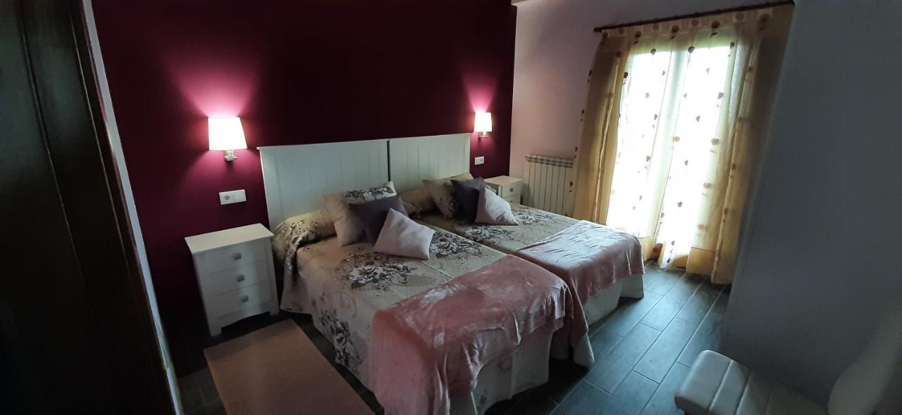 El Rato Apartamentos Rurales Навия Экстерьер фото
