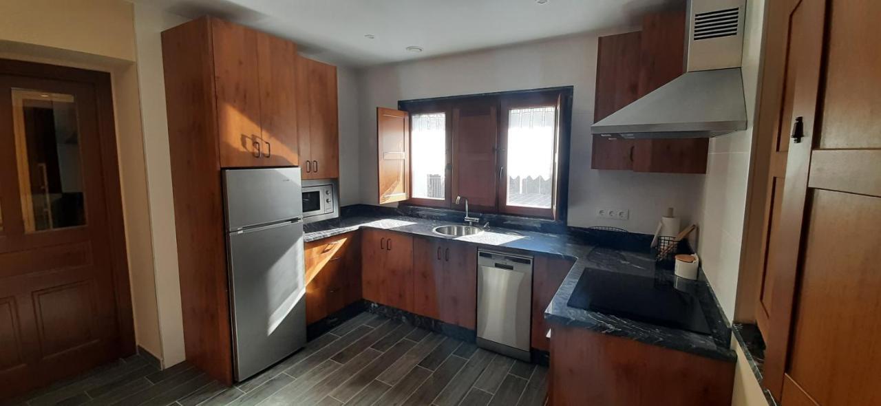 El Rato Apartamentos Rurales Навия Экстерьер фото