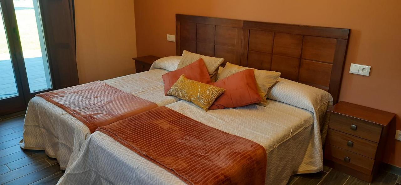 El Rato Apartamentos Rurales Навия Экстерьер фото